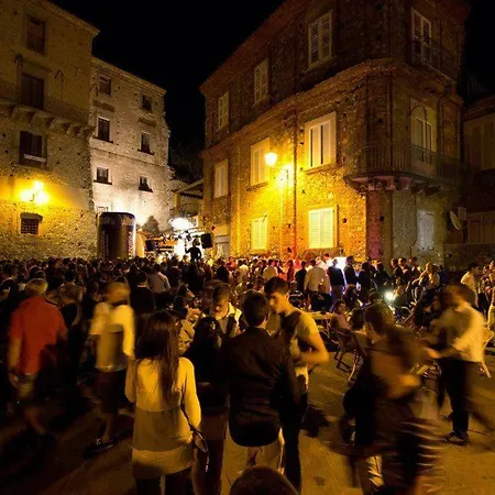 Nyaraló Antica